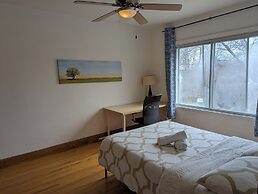 Apartment near Metro Monk Station