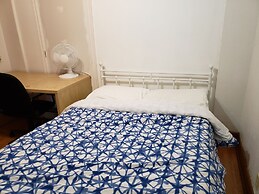 Apartment near Metro Monk Station