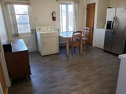 Apartment near Metro Monk Station