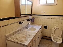 Apartment near Metro Monk Station