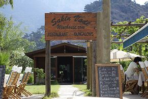 Sakin Vadi Winehouse