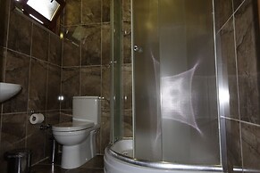 Sakin Vadi Winehouse