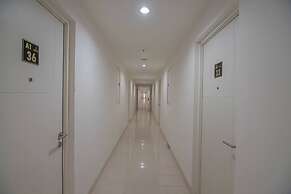 RedDoorz Apartment @ Sentul Tower