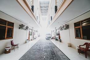 RedDoorz Plus @ Jalan Parangtritis 2