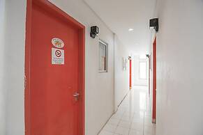 RedDoorz @ Batam Center 2