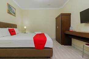 RedDoorz @ Malalayang 2 Manado