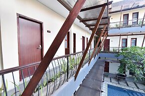 RedDoorz near Legian Street