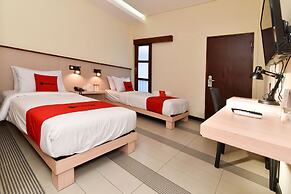 RedDoorz near Legian Street