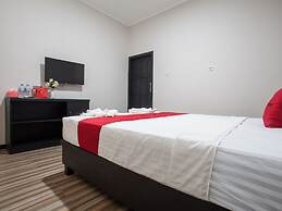 RedDoorz Plus near Banyuwangi Airport