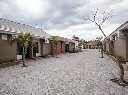 RedDoorz Plus near Banyuwangi Airport