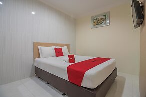 RedDoorz near MT Haryono Semarang