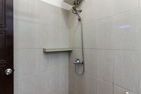 RedDoorz Premium @ Ampera Raya 2