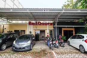 RedDoorz Syariah @ Colomadu 2