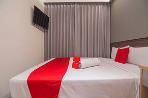 RedDoorz near Taman Rejomulyo