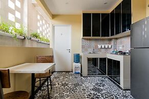 RedDoorz near Plaza Atrium Senen