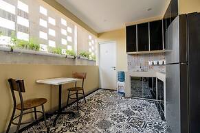 RedDoorz near Plaza Atrium Senen