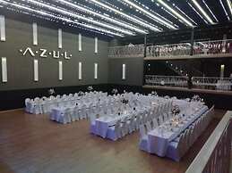 AZUL Hotel & Restaurant