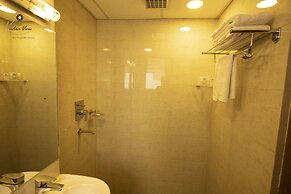 Hotel Rudra View & Spa