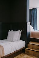Supernova Hotel