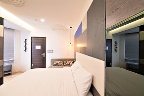 Clear Sky Laurel B&B