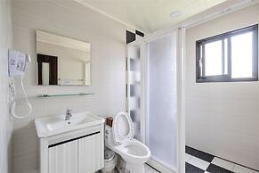 Clear Sky Laurel B&B