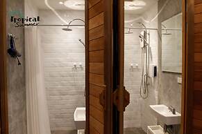 Tropical Summer Hostel