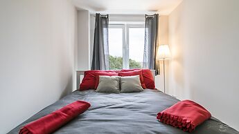 Maya's Flats & Resorts- Szopy