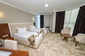 Era Palace Gonio