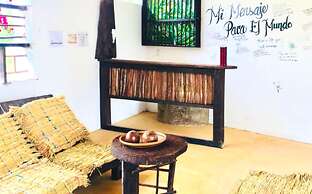 Palomino Hostel by T2L