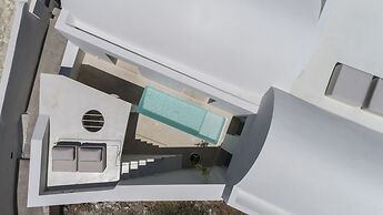 Aesthesis Boutique Villas Fira