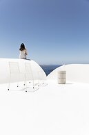 Aesthesis Boutique Villas Fira