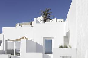 Aesthesis Boutique Villas Fira