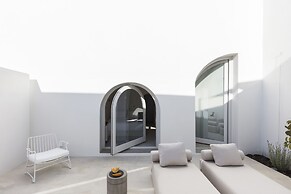 Aesthesis Boutique Villas Fira