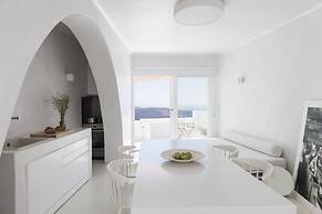 Aesthesis Boutique Villas Fira