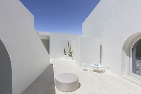 Aesthesis Boutique Villas Fira