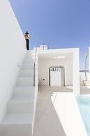 Aesthesis Boutique Villas Fira