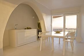 Aesthesis Boutique Villas Fira
