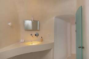 Aesthesis Boutique Villas Fira