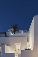 Aesthesis Boutique Villas Fira