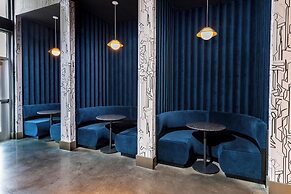 Aloft Savannah Downtown Historic District