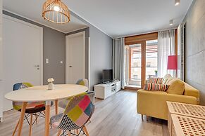 Aura by Downtown Apartments