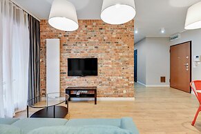 Aura by Downtown Apartments