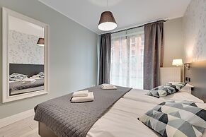 Aura by Downtown Apartments