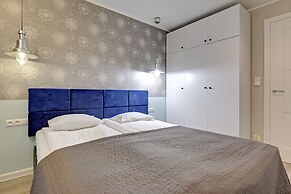 Aura by Downtown Apartments