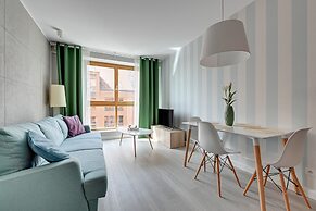 Aura by Downtown Apartments