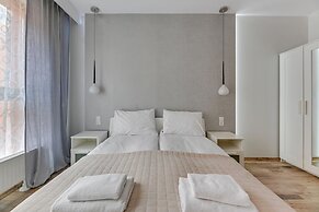 Aura by Downtown Apartments