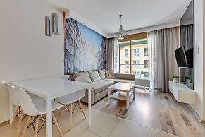 Aura by Downtown Apartments