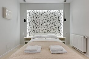 Aura by Downtown Apartments