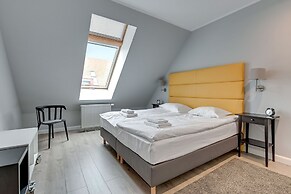 Aura by Downtown Apartments