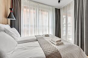 Aura by Downtown Apartments